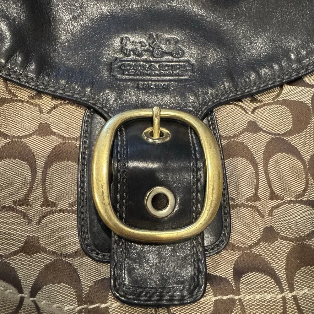 Y2K Coach Bleecker Signature Buckle Flap Shoulder Bag Messenger 2007 Vtg Coach
